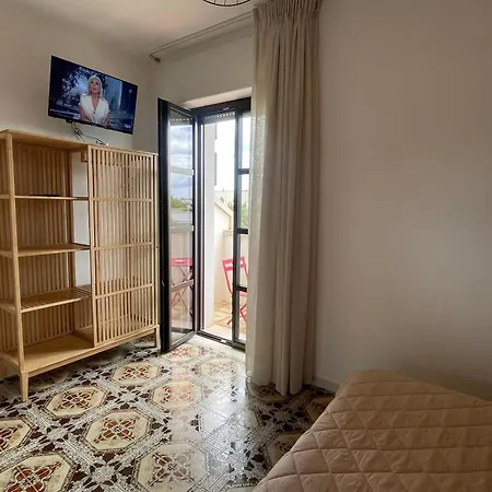 Titanya - Di Galatea Corsano (Apulia)