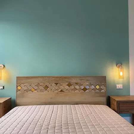 Titanya - Di Galatea Bed & Breakfast