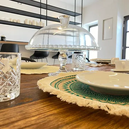 Titanya - Di Galatea Bed & Breakfast *